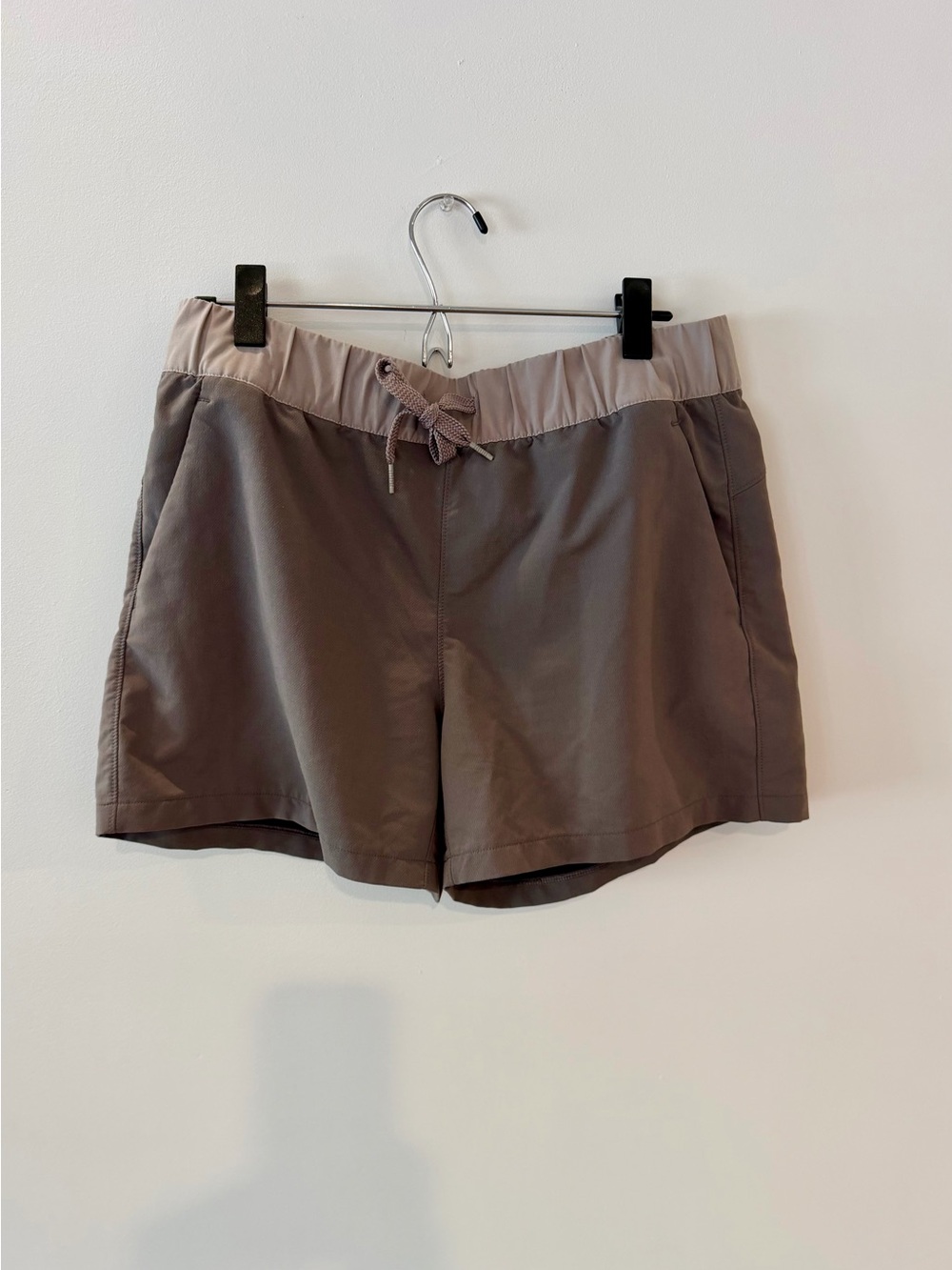 Free Fly lightweight Drawstring Women's Shorts, unlined, Taupe - size L